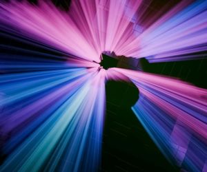 Abstract image of flowing lines representing movement.